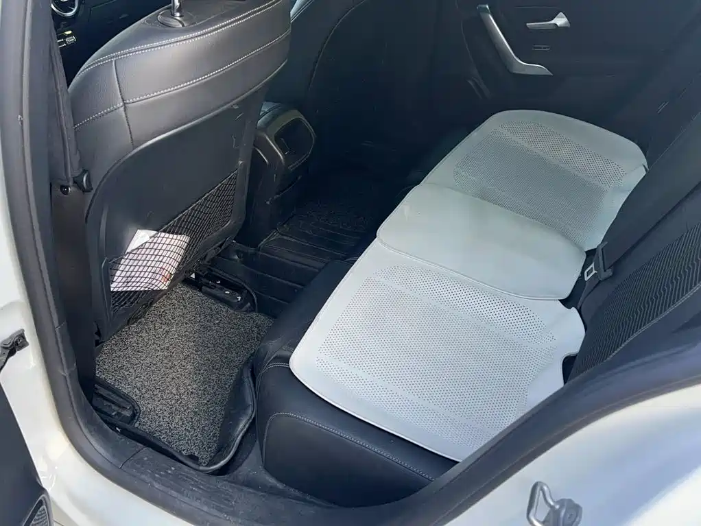 Mercedes-Benz A-Class (Import) — миниатюра 19