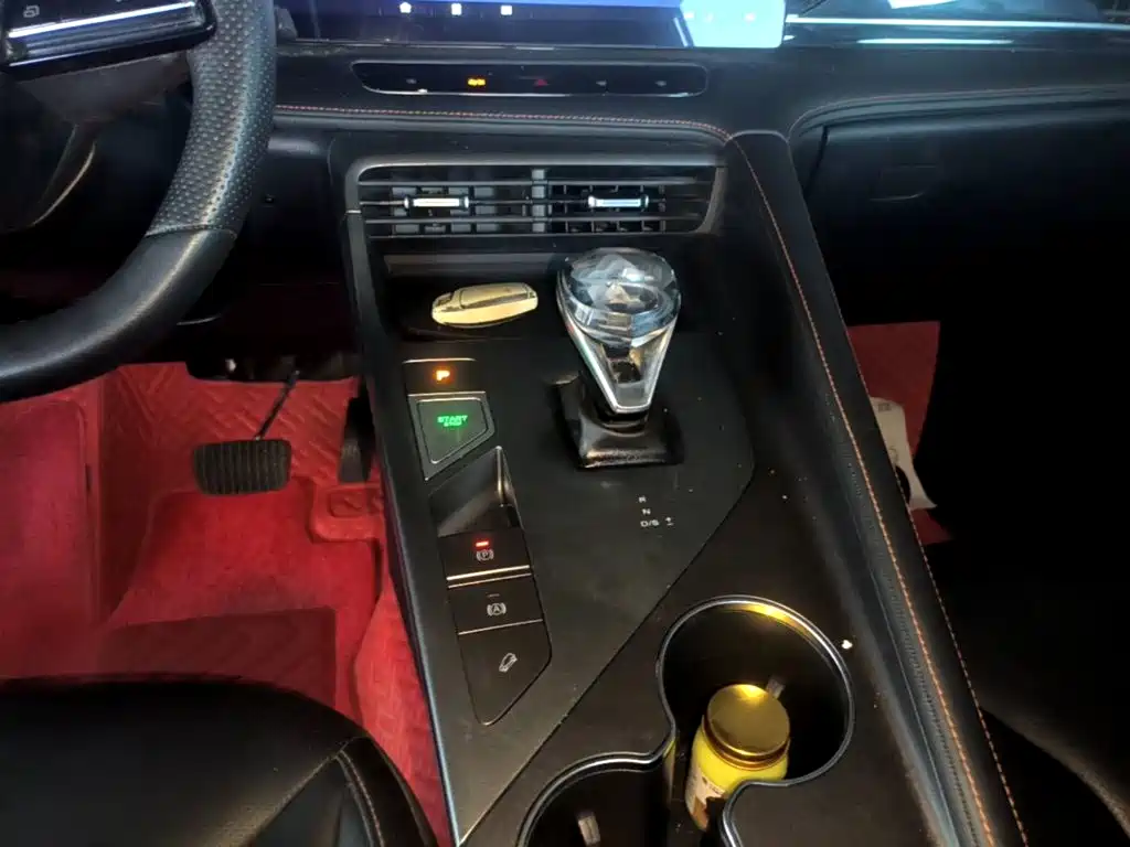 Roewe RX5 — миниатюра 14