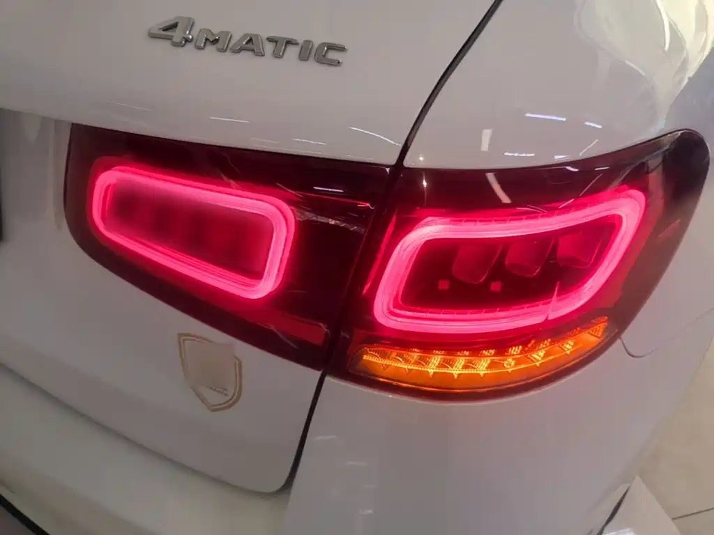Mercedes-Benz GLC — миниатюра 8