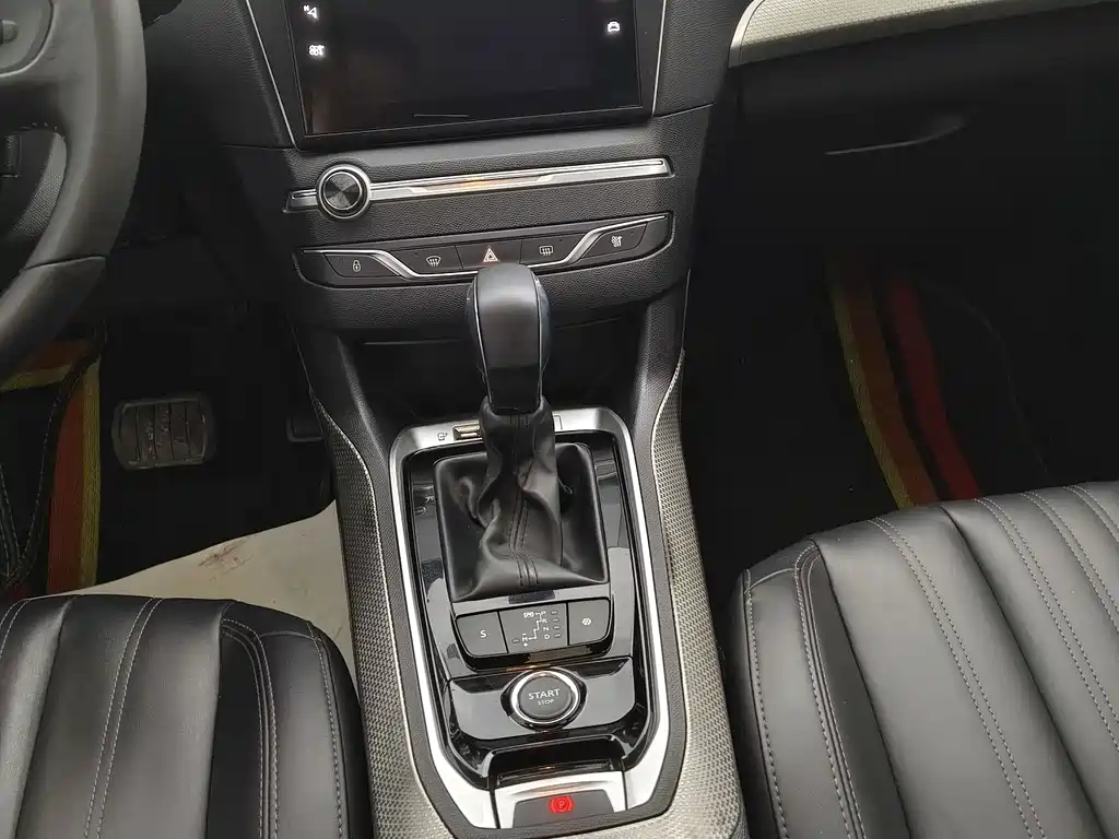 Peugeot 408 — миниатюра 10
