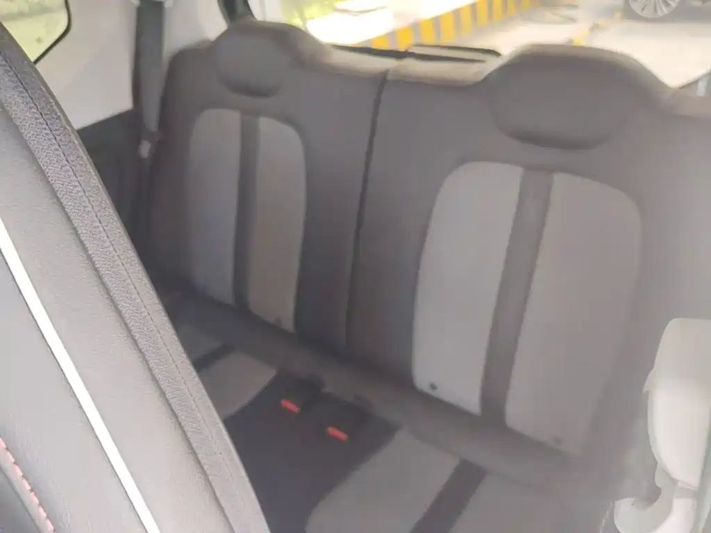 Wuling MINIEV — миниатюра 17