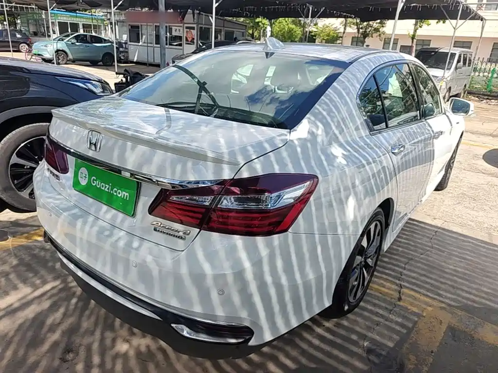 Honda Accord — миниатюра 7