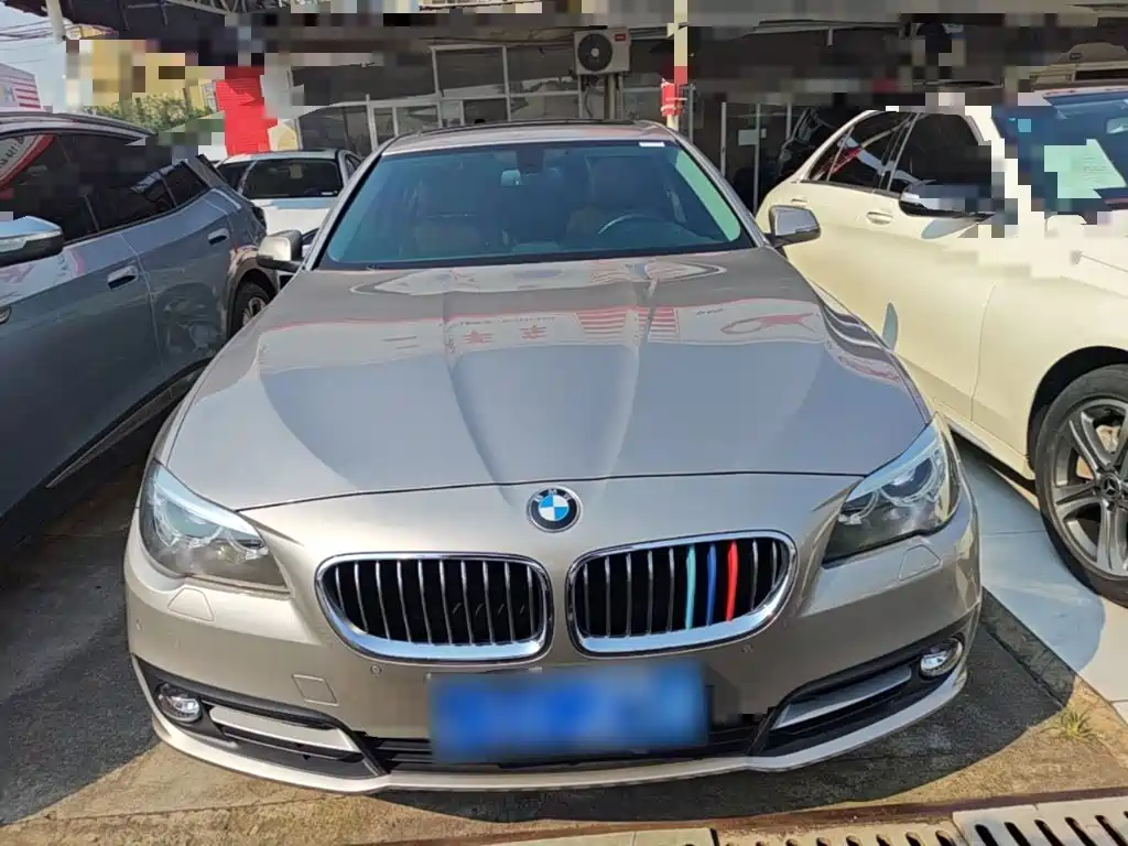 BMW 5 Series — миниатюра 3