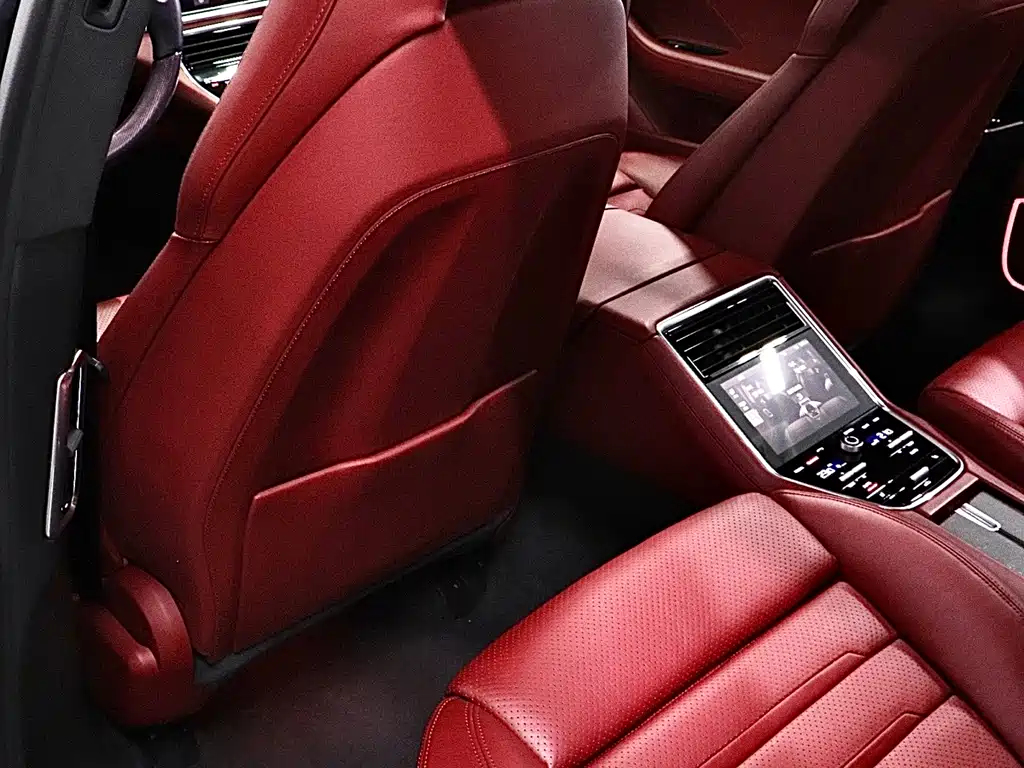 Porsche Panamera — миниатюра 13