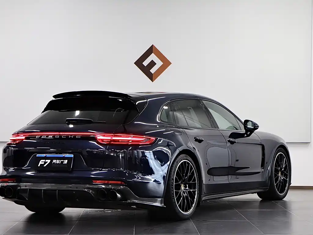 Porsche Panamera — миниатюра 6