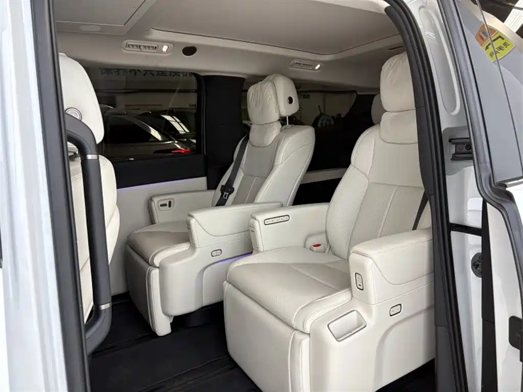 Li Auto Li MEGA — миниатюра 4