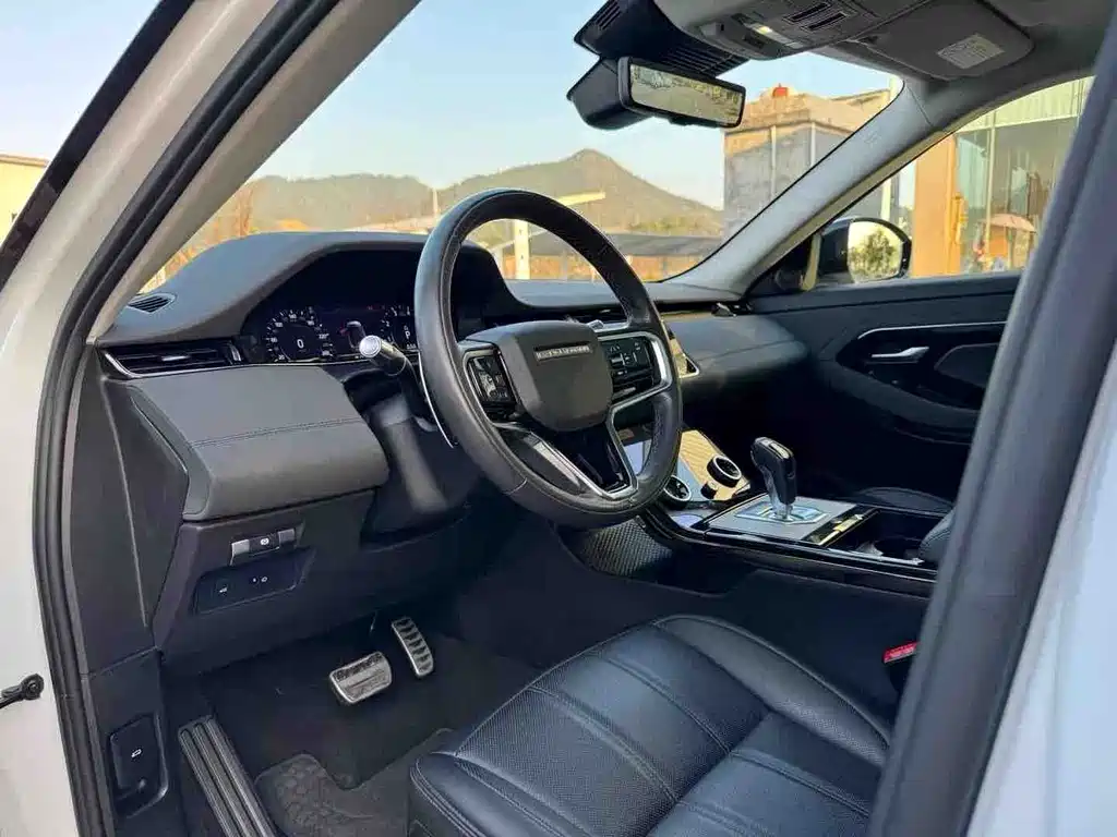 Land Rover Evoque — миниатюра 5