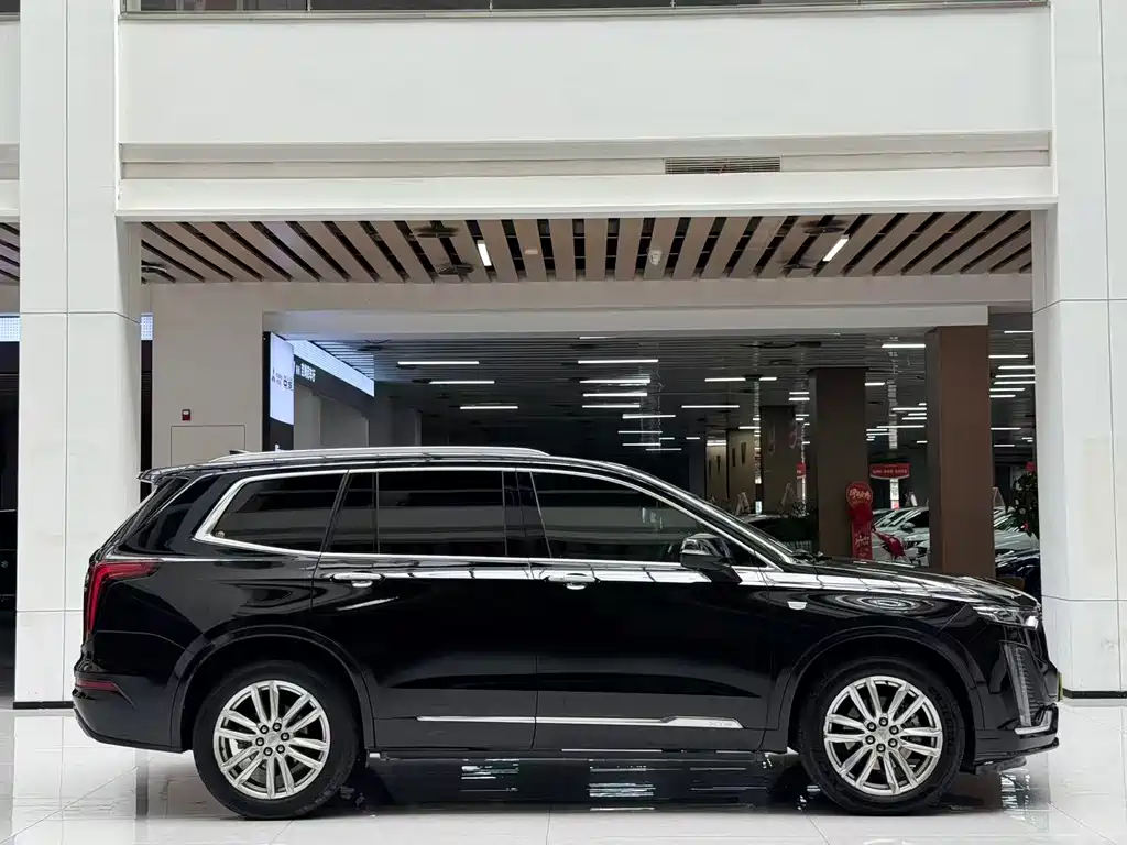 Cadillac XT6 — миниатюра 4