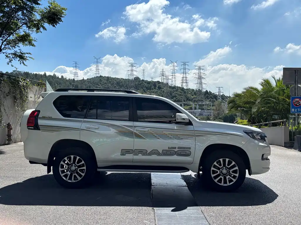 Toyota Prado — миниатюра 4