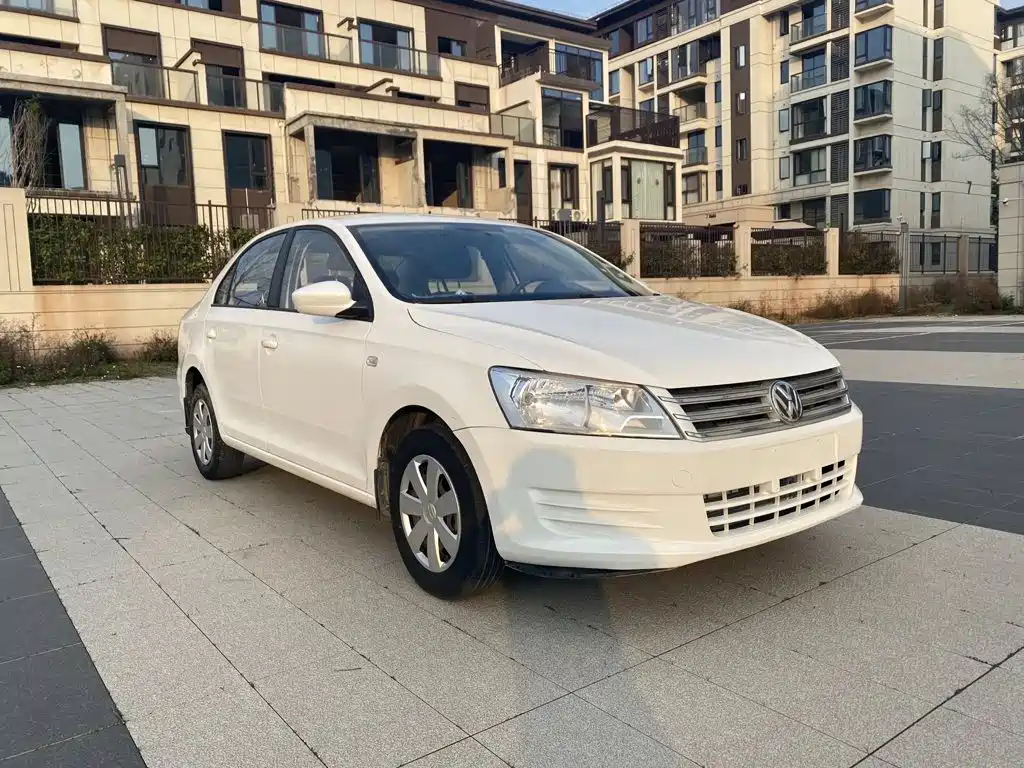 Volkswagen Santana — миниатюра 2