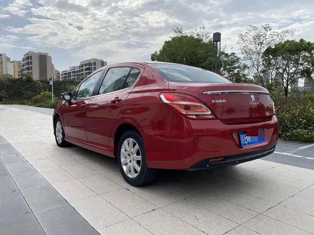 Peugeot 308 — миниатюра 8