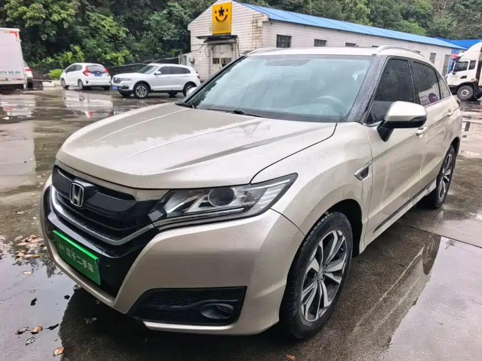 Honda UR-V