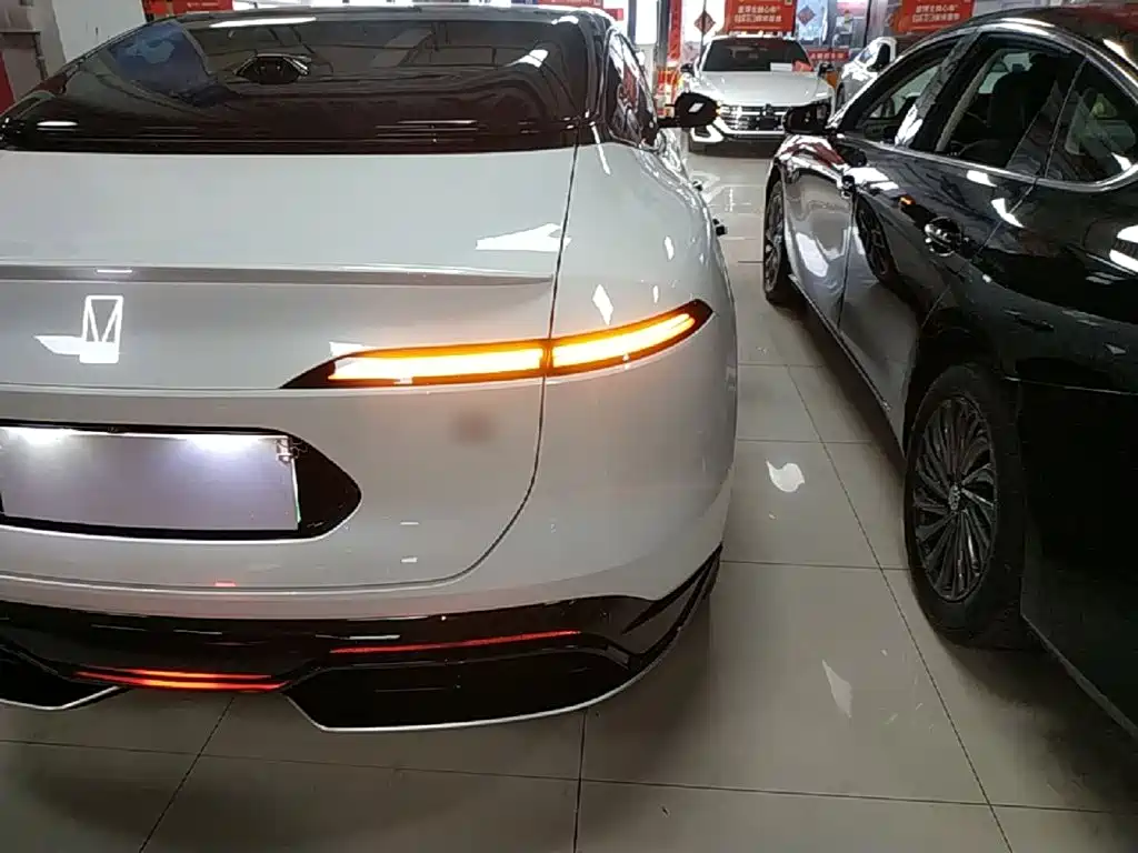 Avatr Avatr 06 — миниатюра 8