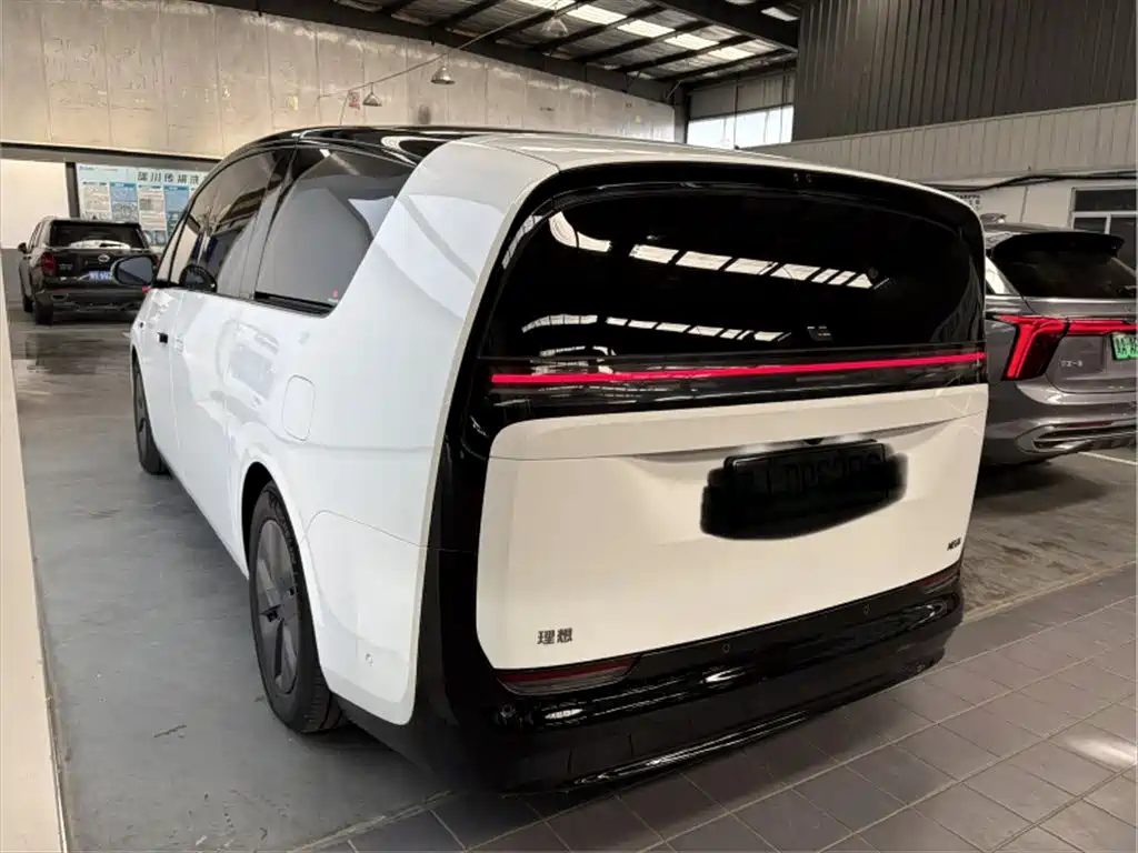 Li Auto Li MEGA — миниатюра 7