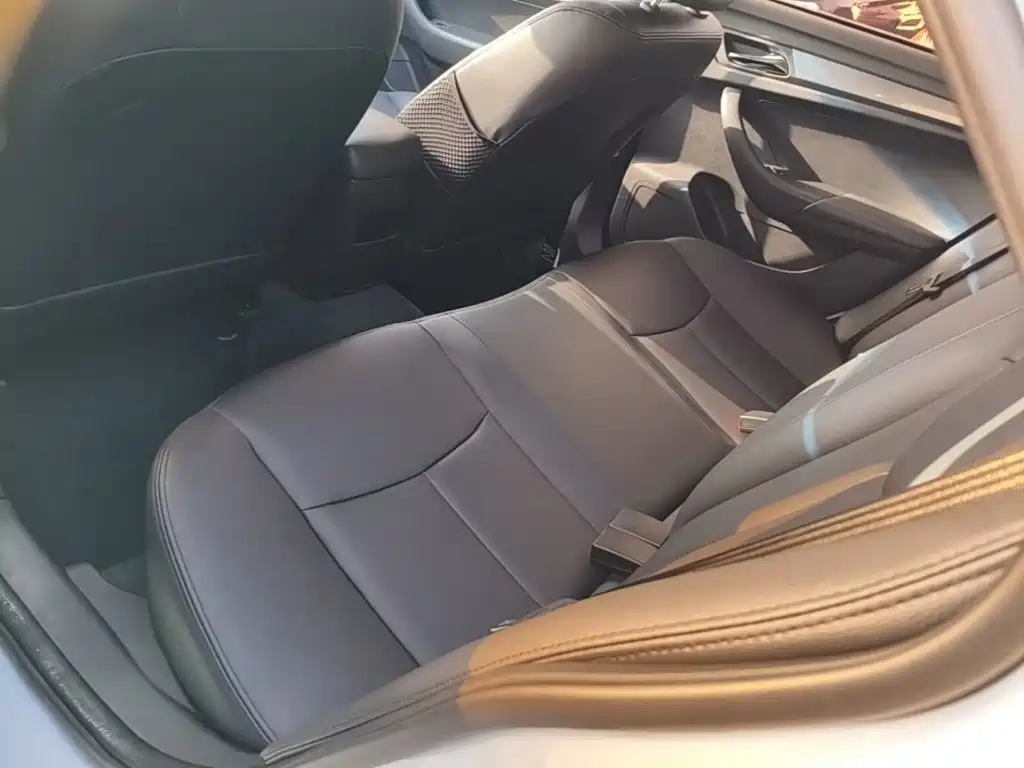 Roewe 360 — миниатюра 17