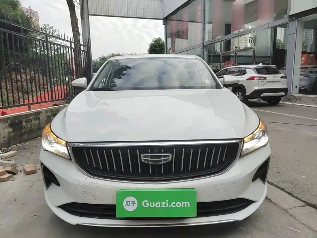 Geely Emgrand — миниатюра 3