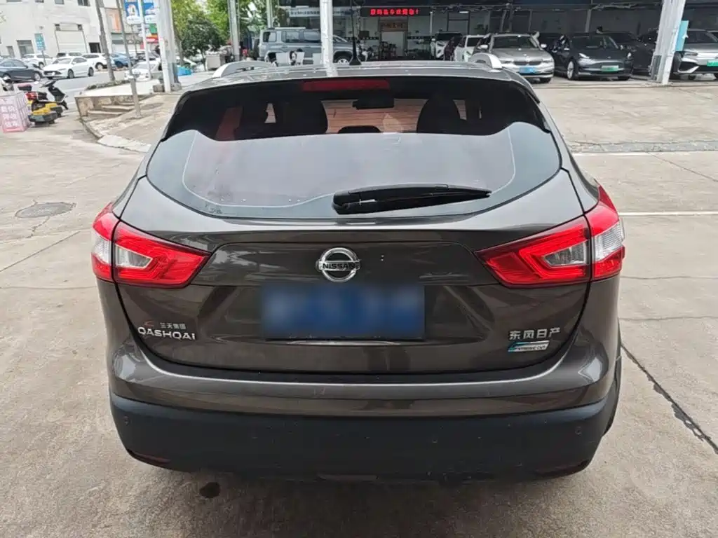 Nissan Qashqai — миниатюра 6