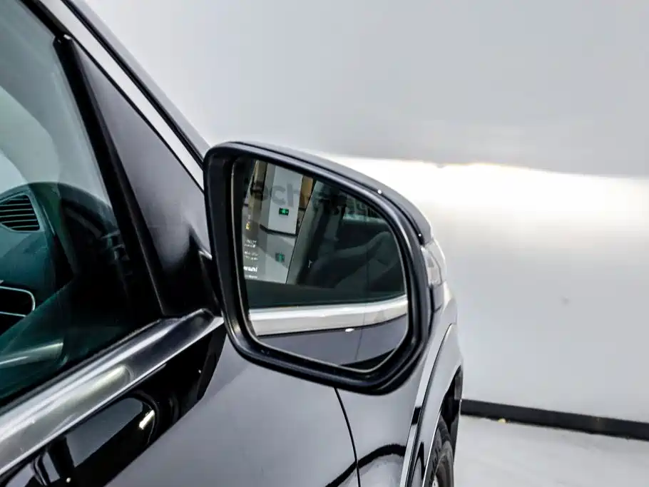 Mercedes-Benz GLE (Import) — миниатюра 25