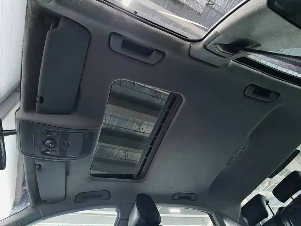 Audi A4L — миниатюра 14