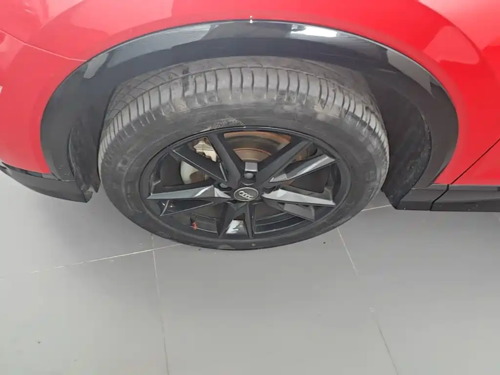 Audi Q2L — миниатюра 23