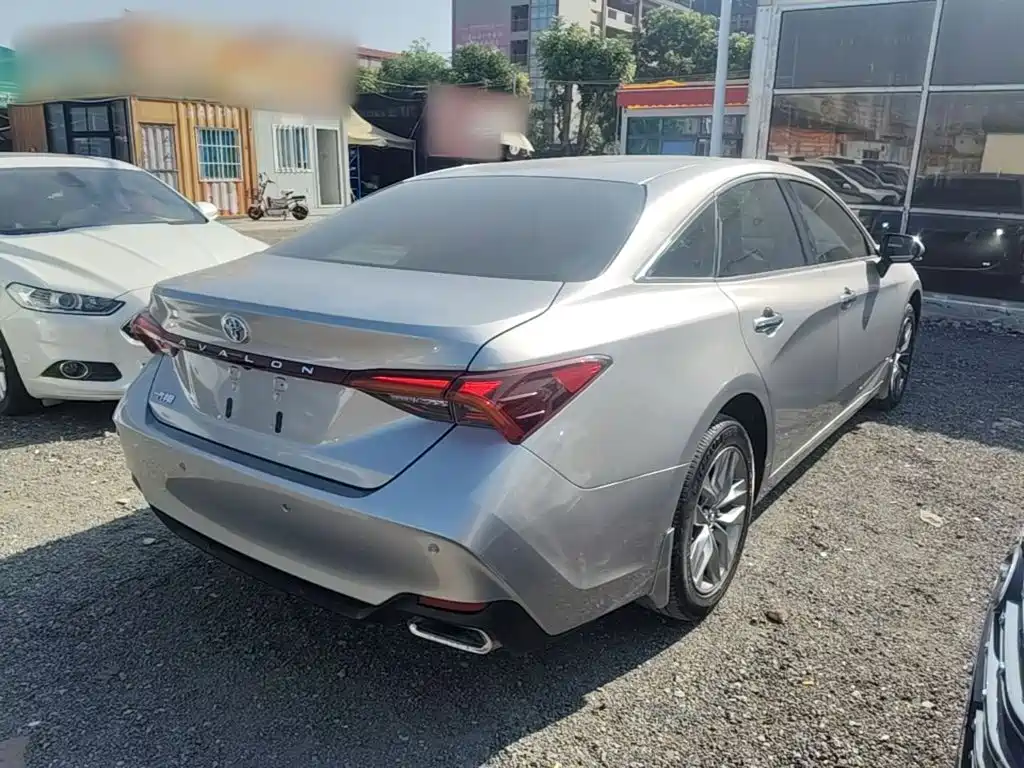 Toyota Avalon — миниатюра 7