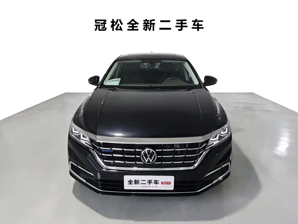 Volkswagen Passat PHEV — миниатюра 3
