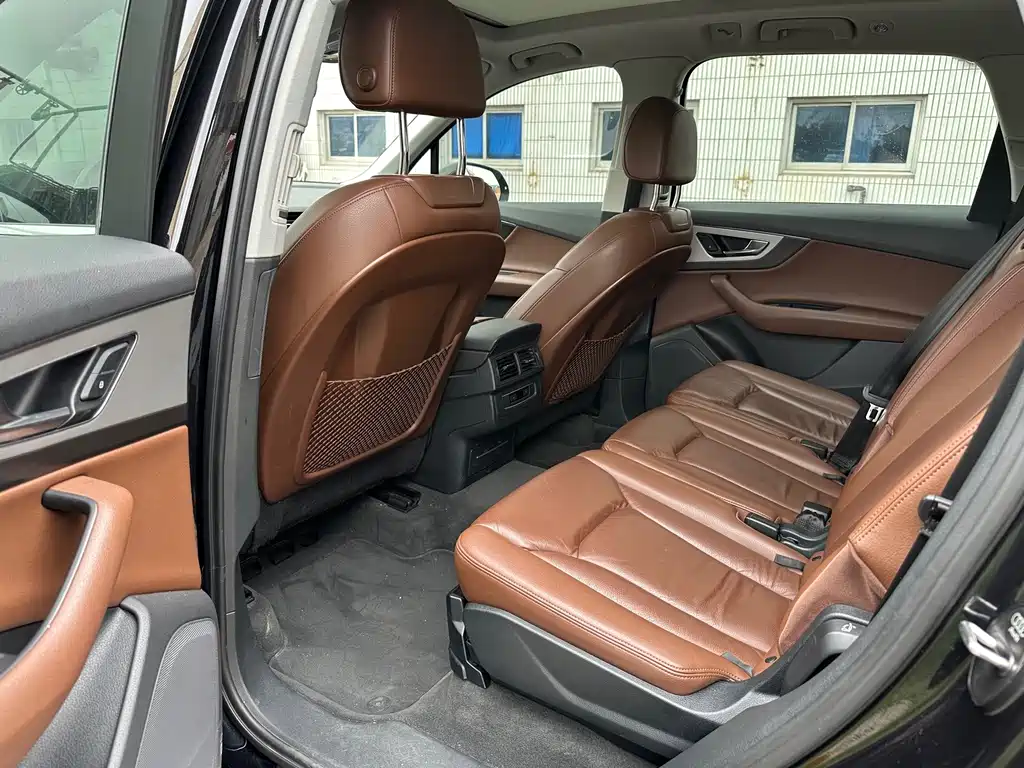 Audi Q7 — миниатюра 7