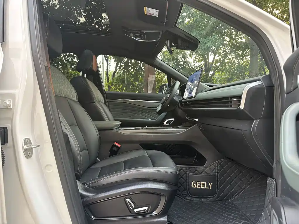 Geely Haoyue L — миниатюра 10