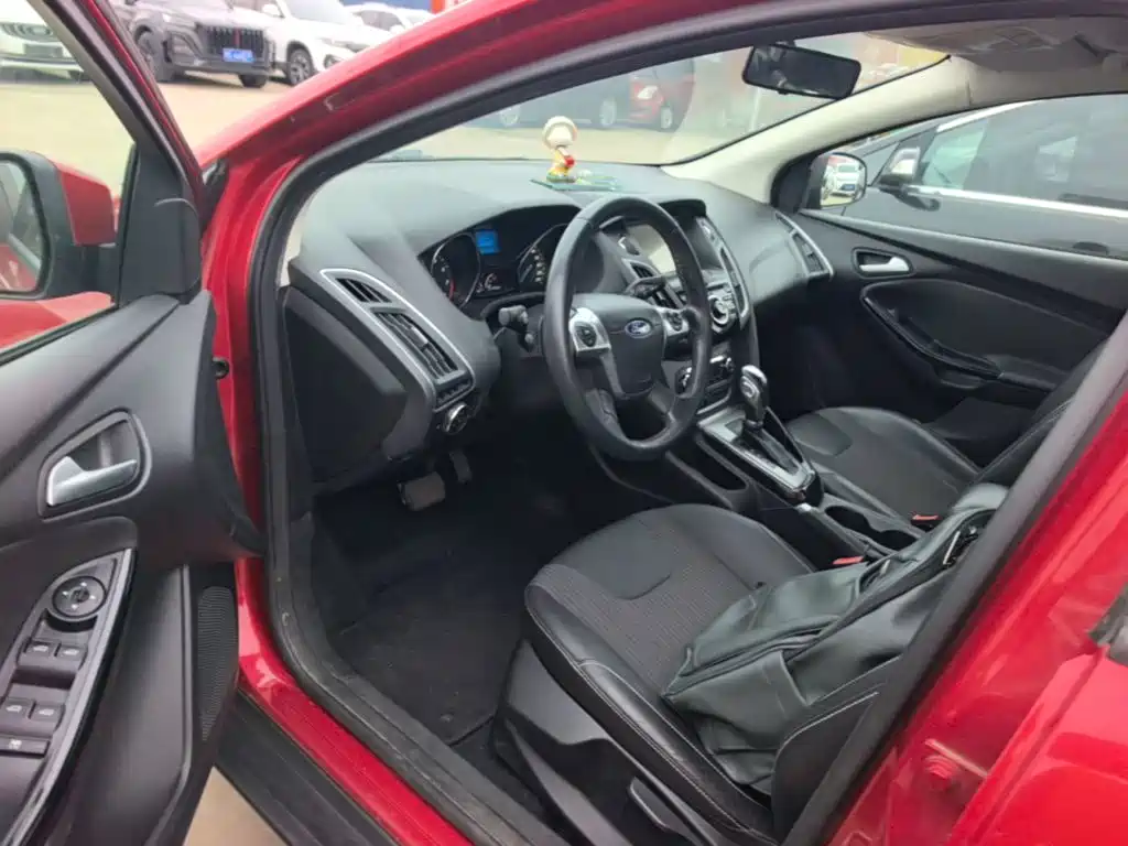 Ford Focus — миниатюра 16