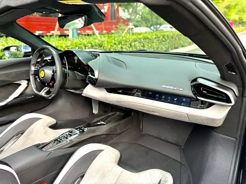 Ferrari 296 2022 3.0T V6 GTS