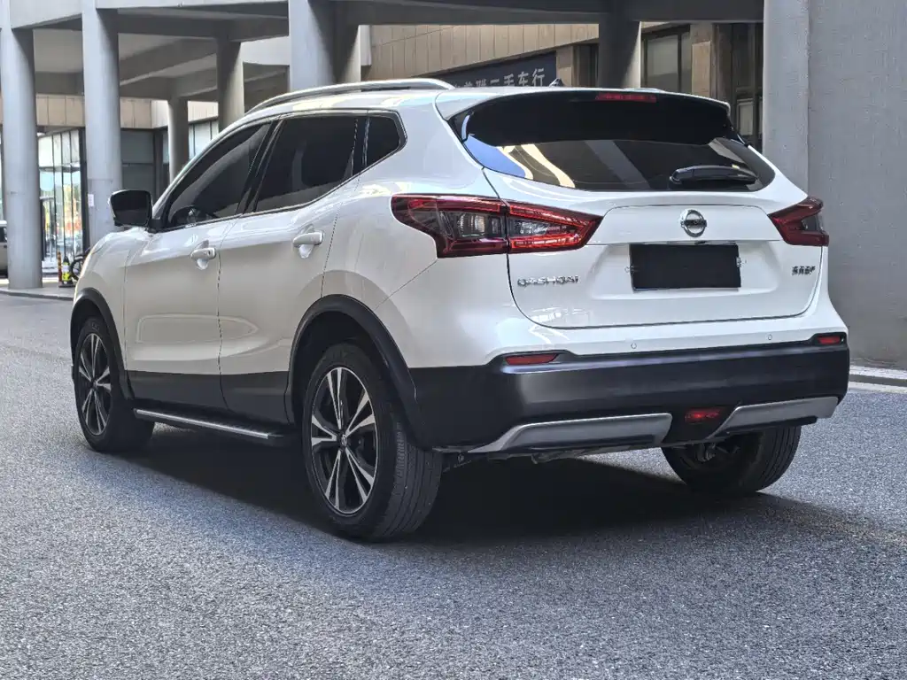 Nissan Qashqai — миниатюра 6