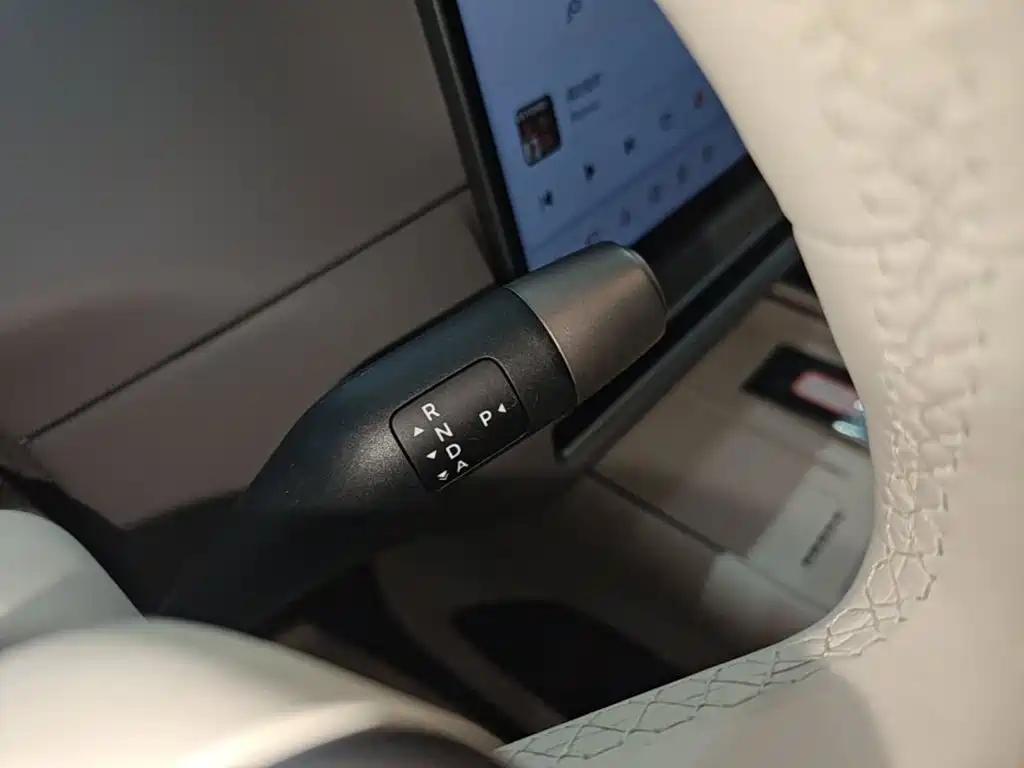 Li Auto Li i8 — миниатюра 14