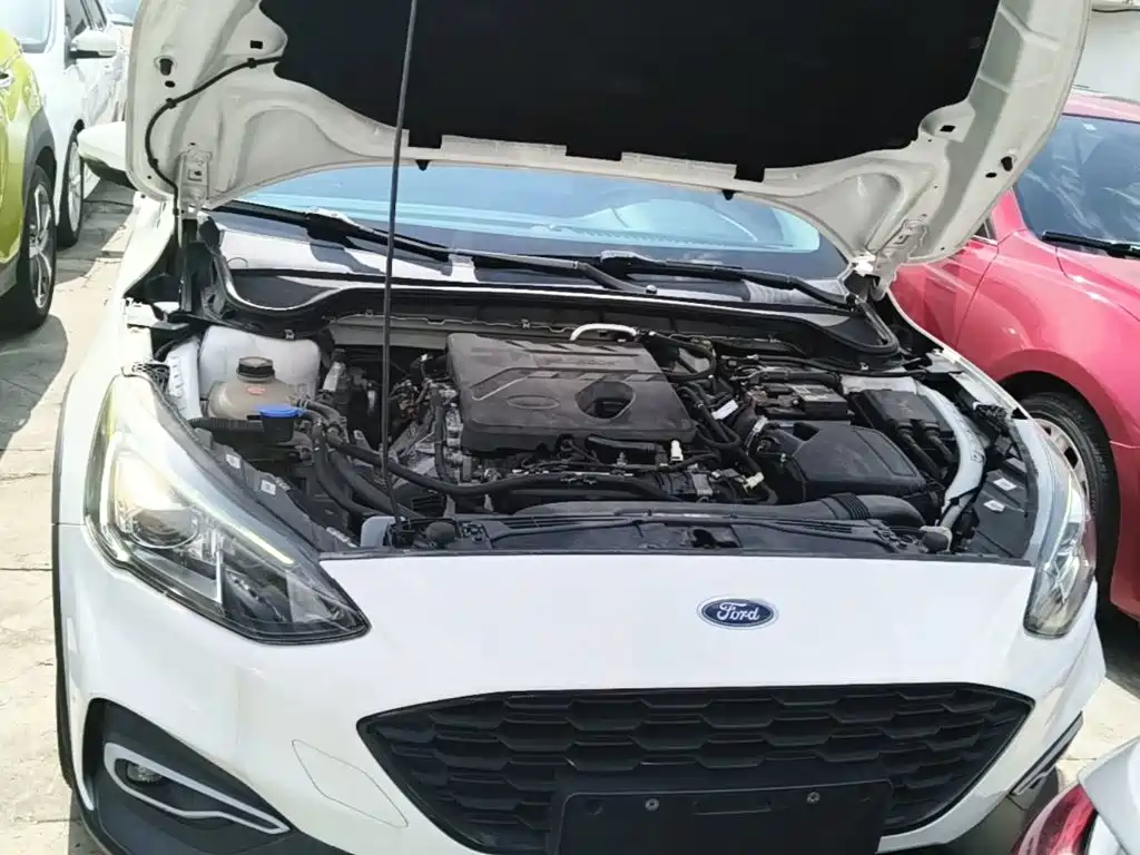 Ford Focus Active — миниатюра 20
