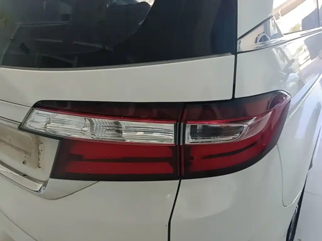 Honda Odyssey — миниатюра 8