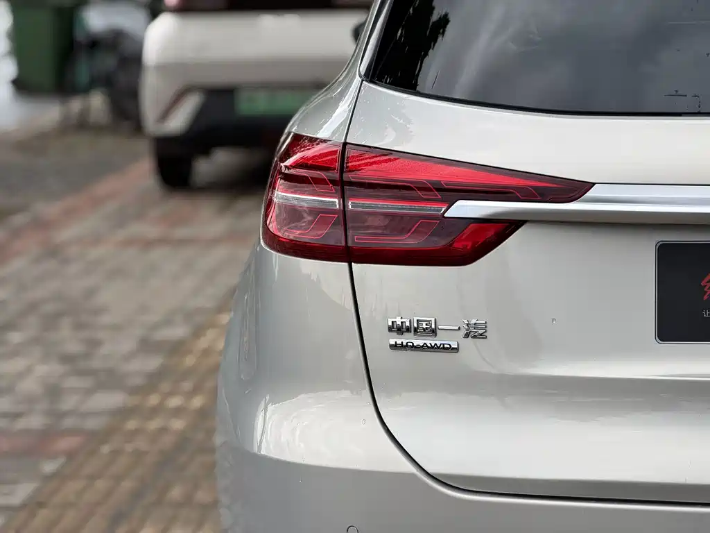 Hongqi Hongqi HS5 — миниатюра 14