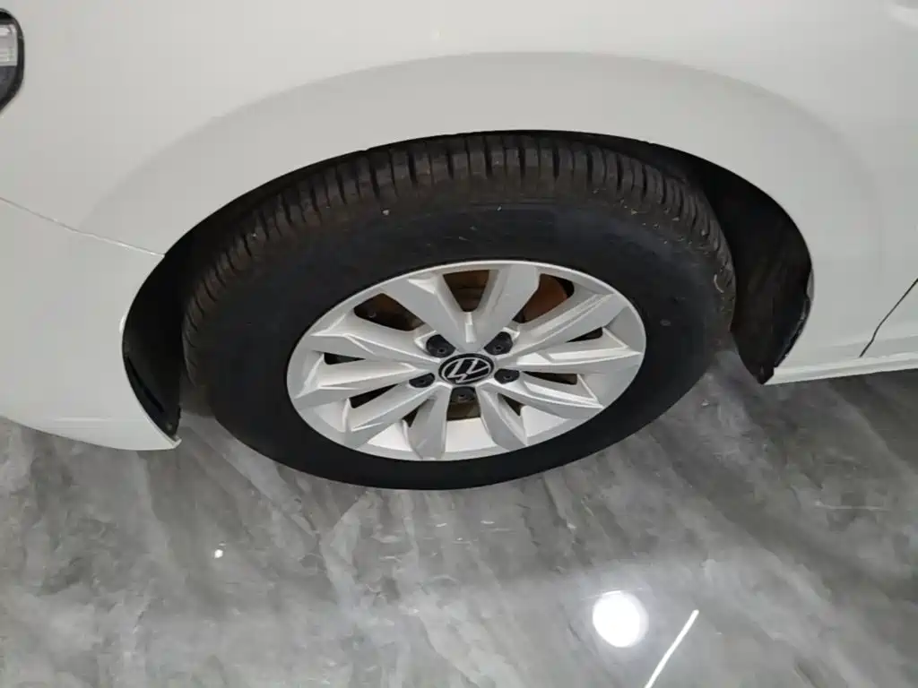 Volkswagen Bora — миниатюра 23