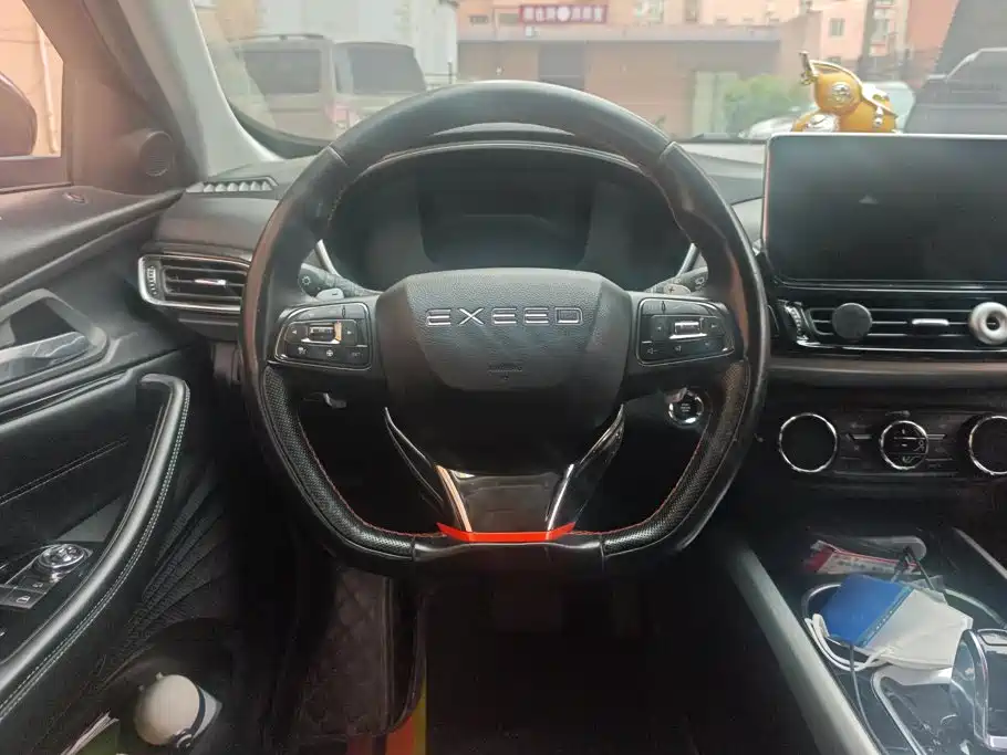 Exeed Lingyun — миниатюра 15