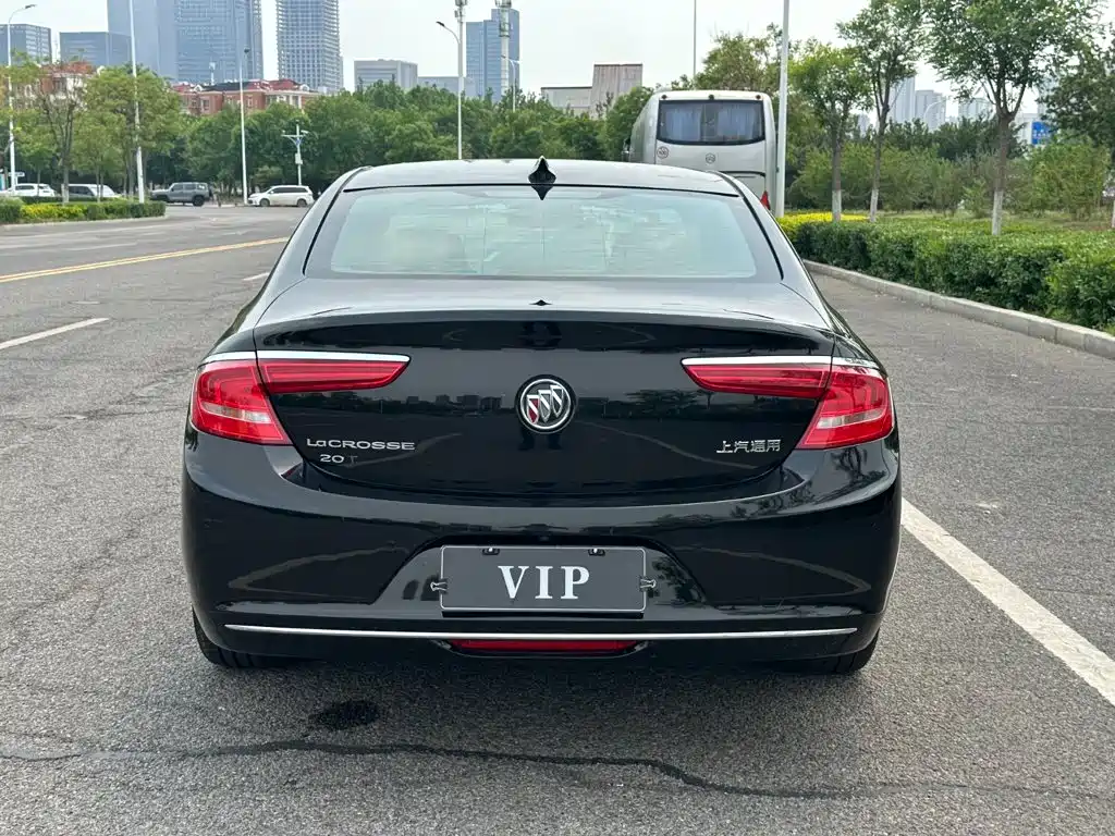 Buick LaCrosse — миниатюра 8