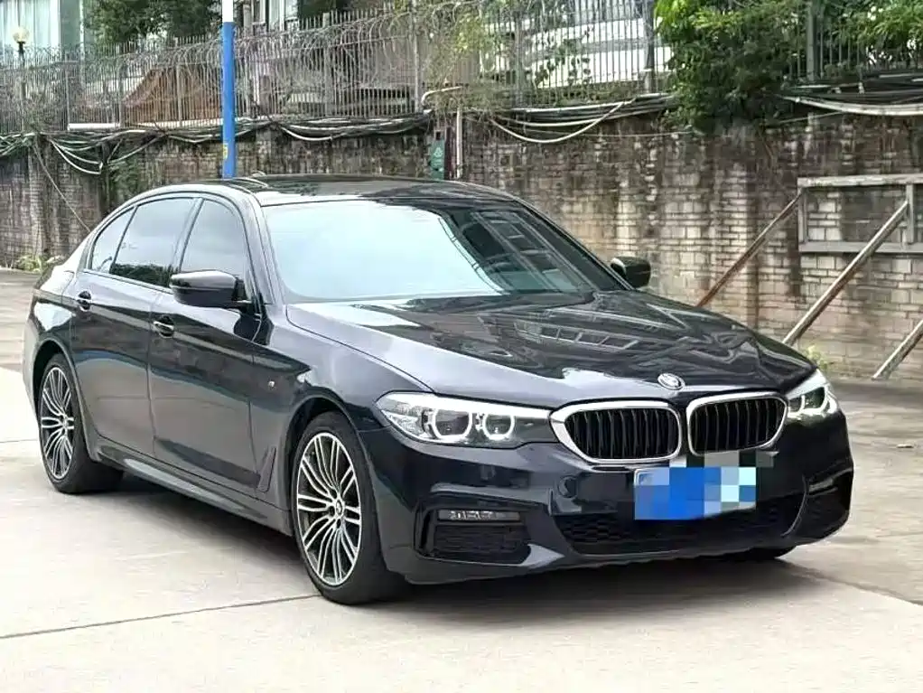 BMW 5 Series — миниатюра 6