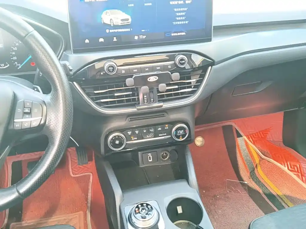 Ford Focus Active — миниатюра 13