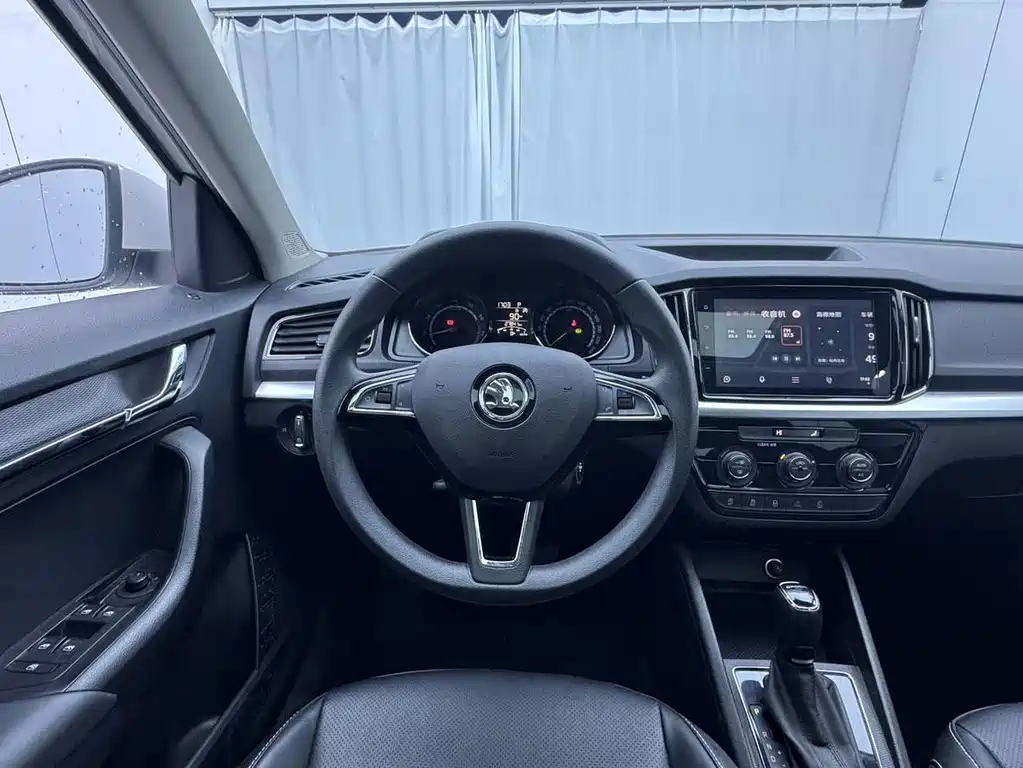 Skoda Kamiq — миниатюра 11