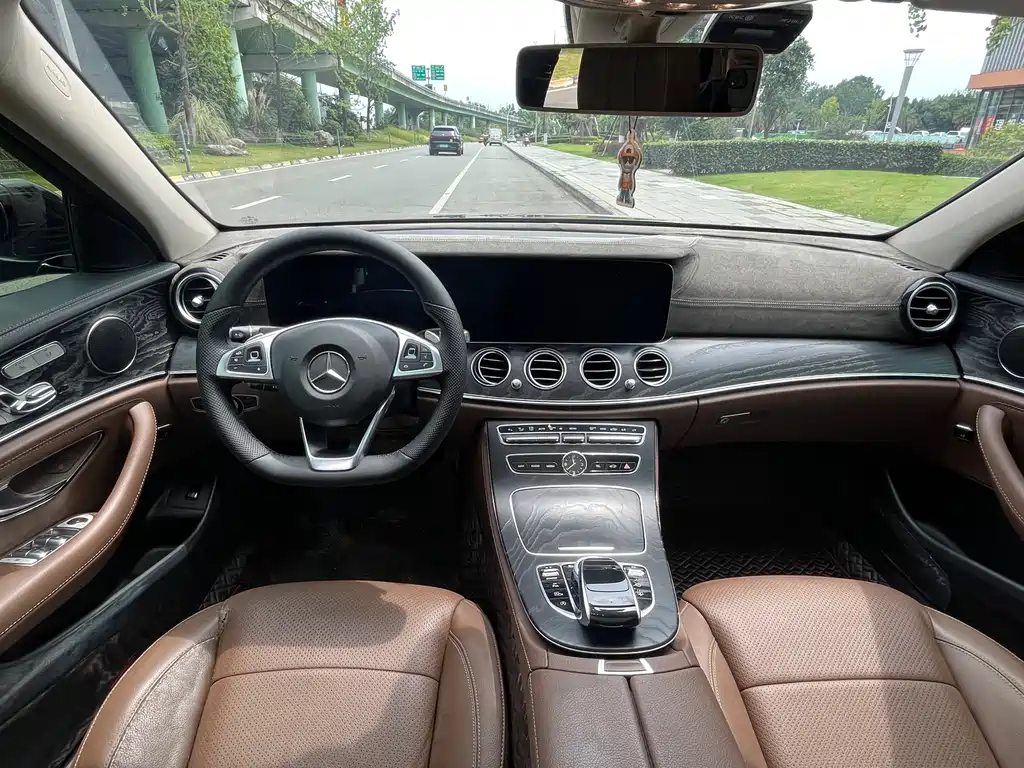 Mercedes-Benz E-Class E 2016 E 300 L Sport Fashion