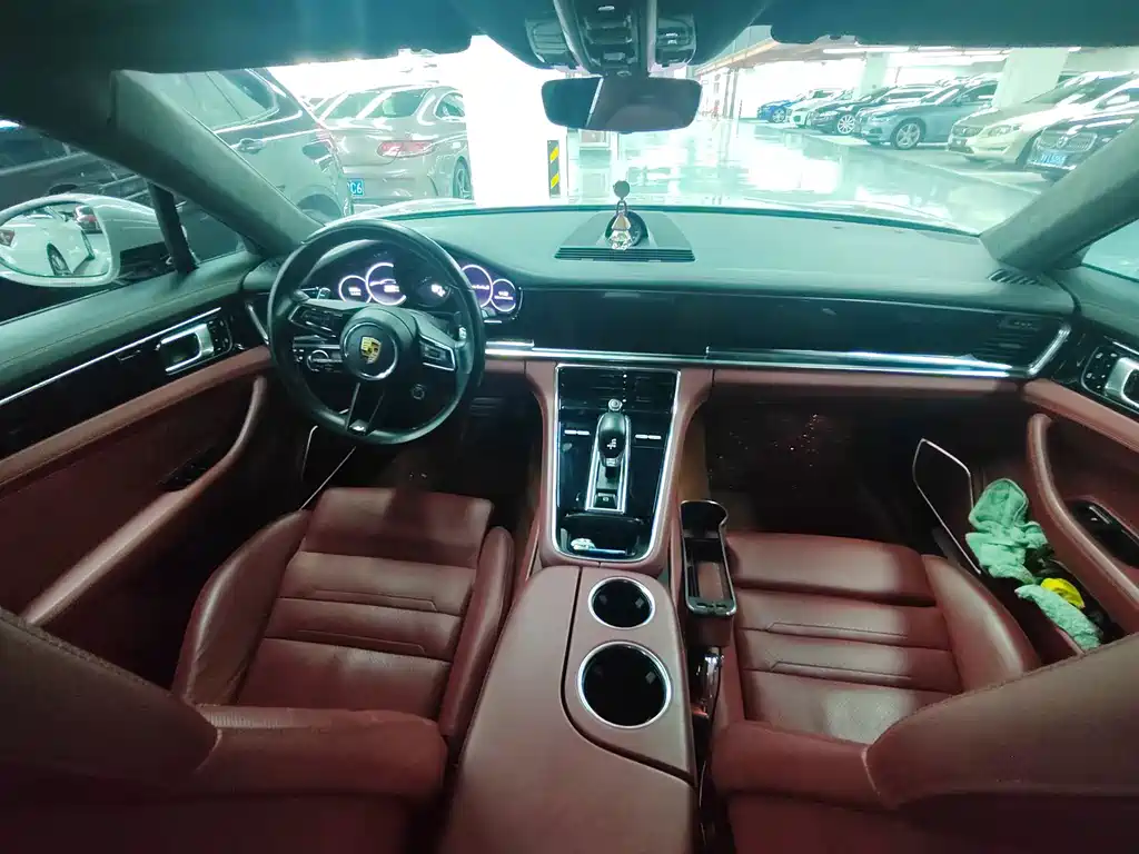 Porsche Panamera — миниатюра 11