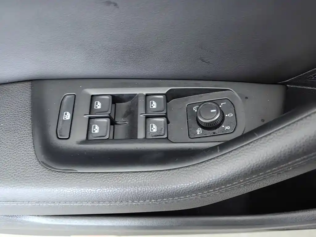 Volkswagen Viloran New Energy — миниатюра 9