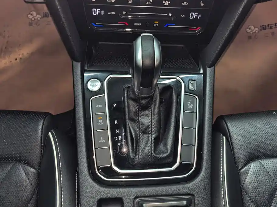 Volkswagen Magotan PHEV — миниатюра 16