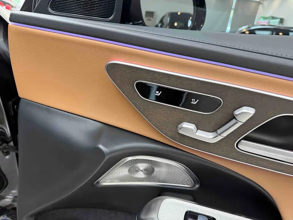 Mercedes-Benz E-Class — миниатюра 15