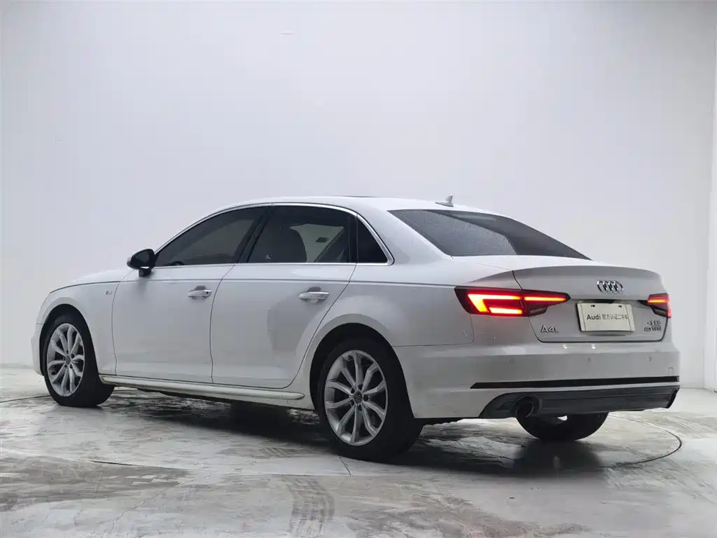 Audi A4L 2018 30 40 TFSI Fashion