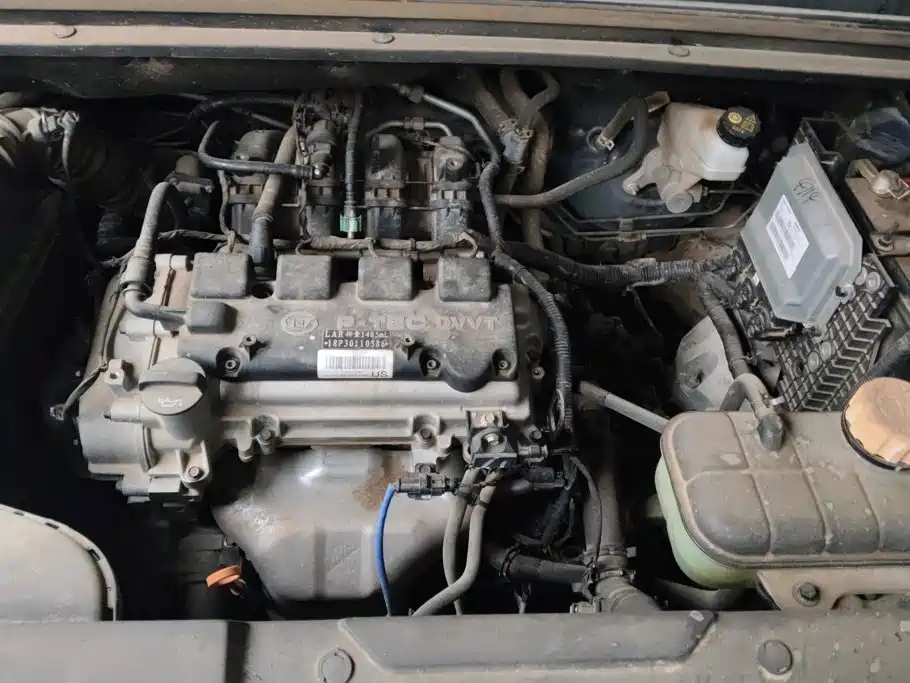 Wuling Jiachen — миниатюра 10