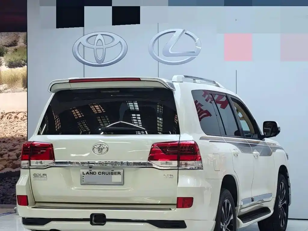 Toyota Land Cruiser — миниатюра 7
