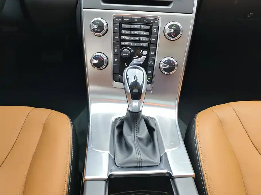 Volvo S60 — миниатюра 16